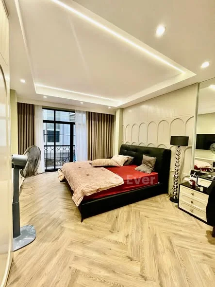 PHẢI NÓI LÀ ĐỨNG TRƯỚC CĂN NHÀ NHÌN CÁI MẶT TIỀN THÔI THẤY ĐẲNG CẤP RỒI