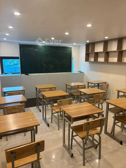 Cho thuê phòng học tại địa chỉ 118 Mai Phúc, Phúc Lợi, Hà Nội với đầy đủ tiện ích