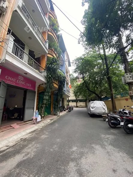 SIÊU HIẾM KHUẤT DUY TIẾN – PHÂN LÔ – VỈA HÈ – Ô TÔ TRÁNH – GIÁ ĐẦU TƯ