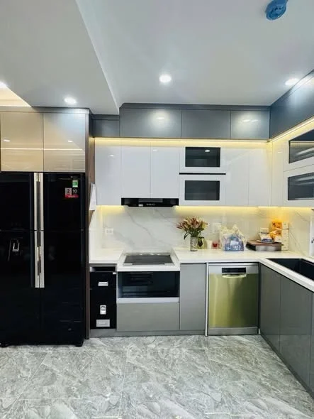 HOÀNG LIỆT _LINH ĐÀM 31M x 6 TẦNG THANG MÁY ỘTÔ ĐỖ CƯA - Nhà được thiết kế hiện đại nội thất sịn sò