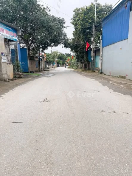 Chính chủ gửi bán nhà xưởng 780m có 200tc đã chia làm 3 sổĐất tại hoà thạch quốc oai - Thỏa thuận - 780m²