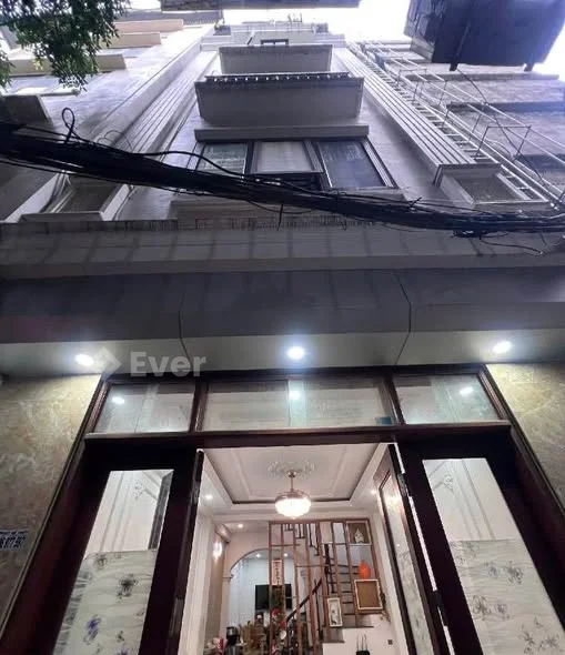 Trần Thái Tông - TT Cầu Giấy• 50m x 5tầng 6ngủ - sổ đẹp• Vị trí đẹp, 30m ra ô tô tránh