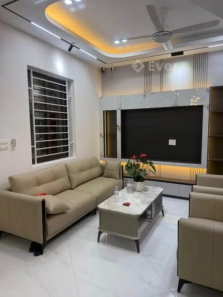 Nhà mới gốc đề 4 tầng, 4 phòng ngủ gần Hồ Đền Lừ