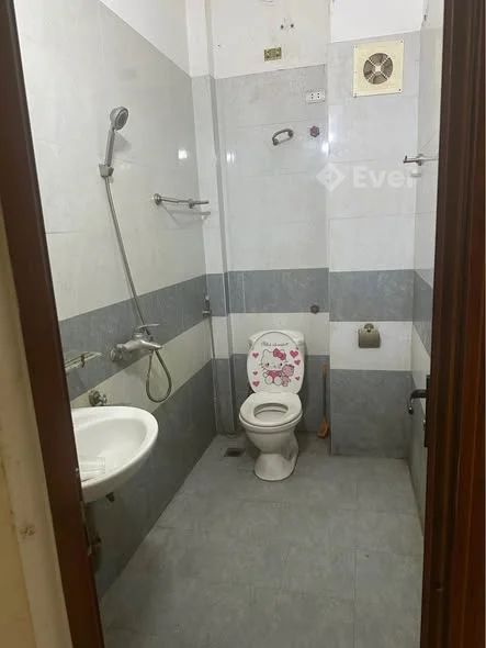 HÓT HÓT cho thuê nhà 4 tầng 45m đường ô tô mà lại có 5 phòng ngủ Địa chỉ đức thượng Hoài đức hà nội