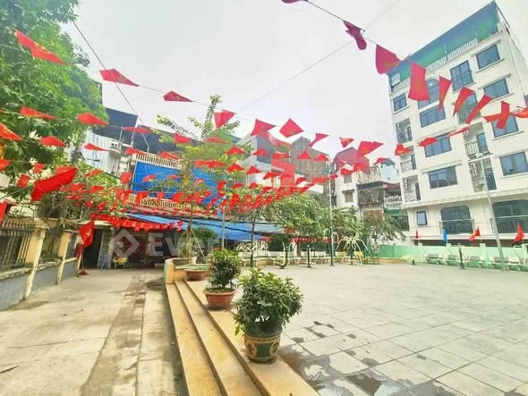 HOÀNG HOA THÁM BA ĐÌNH DT 45M X 5 TẦNG MT 5M GIÁ CHÀO 12 TỎI