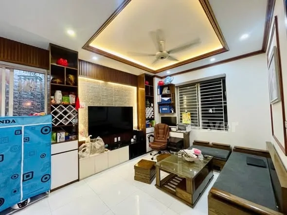 Nhà đẹp 5 tầng phố Trần Cung - Cơ hội an cư lý tưởng