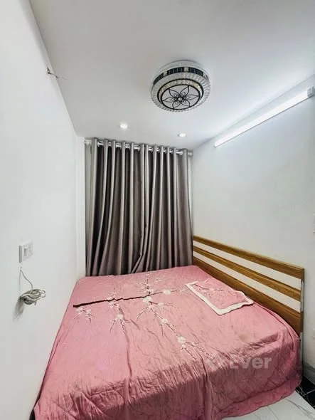 Nhà đẹp phố Tôn Đức Thắng - 2 phòng ngủ - Gần ô tô, tiện ích đầy đủ