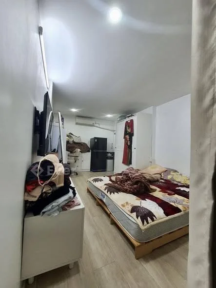 Nhà bác cũ nhưng 1 nhà ra mặt phố Hàng Bông - 20m - 5 tầng - 4m MT - 6tỷ8