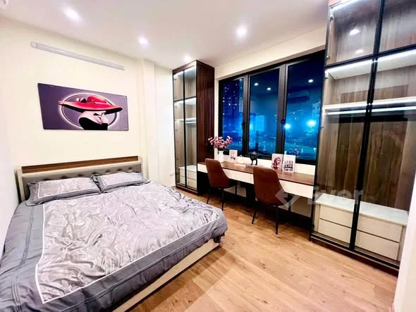 Nhà mặt phố Hoàng Mai, ô tô vào nhà, thiết kế hiện đại