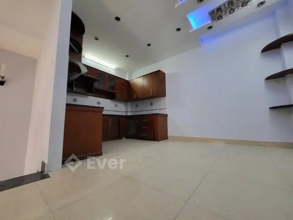 Bán nhà tại Lý Thường Kiệt, Quận 10, TP.HCM