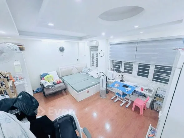 HOÀNG HOA THÁM – BA ĐÌNH - 30M² x 6 TẦNG - MT 5.2M - NGÕ THÔNG – BA GÁC ĐỖ CỬA