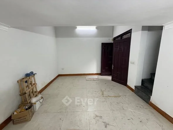 N.H.À PHỐ LƯƠNG YÊN - NGUYỄN CAO - LÒ ĐÚC - DÂN XÂY - LÔ GÓC - NGÕ THÔNG - 10M RA OTO