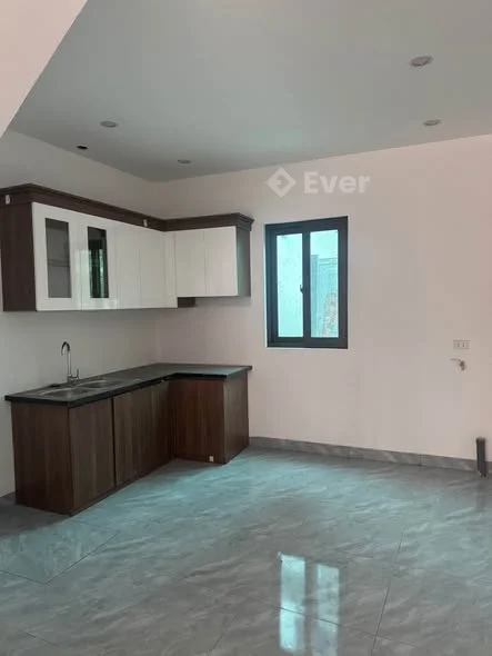 Nam Phù -Thanh trì nhà xây mới dt 35m x2 tầng , thiết kế 2 ngủ . Điện nước đầy đủ