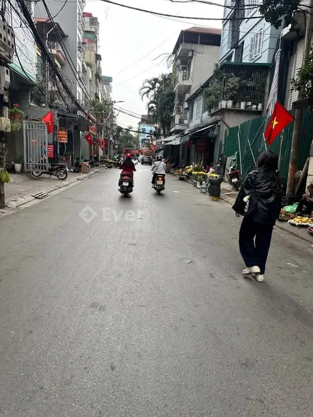 20.xT BÁN NHÀ VƯƠNG THỪA VŨ-PHÂN LÔ QUÂN ĐỘI-NGÕ THÔNG Ô TÔ-7 TẦNG THANG MÁY