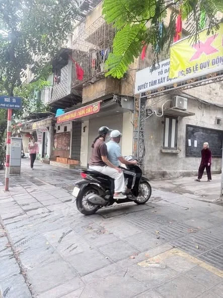 VỊ TRÍ ĐẮC ĐỊA - NGÕ NÔNG. THÔNG , RỘNG -,GẦN PHỐ - TT HAI HÀ TRƯNG