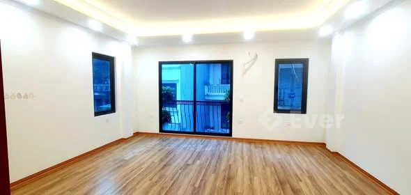 Nhà đẹp Nguyễn Khang 7 tầng, thang máy, ô tô, nội thất cao cấp, kinh doanh. Giá 22.5 tỷ