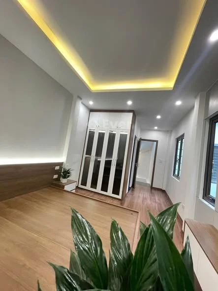 HƠN 6 TỶ VẠN PHÚC HÀ ĐÔNG ! Nhà nằm ngay sát Chợ Phố Lụa - Ô tô dừng đỗ cách vài nhà