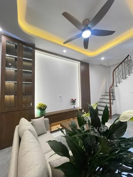 HƠN 6 TỶ VẠN PHÚC HÀ ĐÔNG ! Nhà nằm ngay sát Chợ Phố Lụa - Ô tô dừng đỗ cách vài nhà