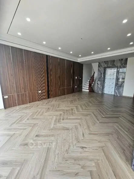 Bán nhà kinh doanh Hồng Tiến Bồ Đề 55m 5 tầng thang máy 12.7 tỷ