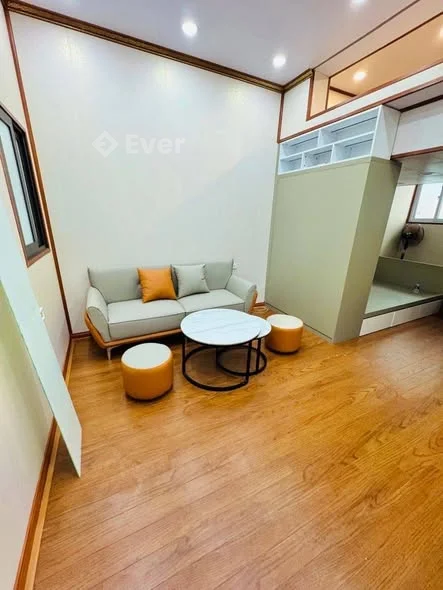 Căn hộ tập thể Triều Khúc chỉ 2 tỷ 59 triệu, thương lượng cho ai muốn mua cho con học đại học