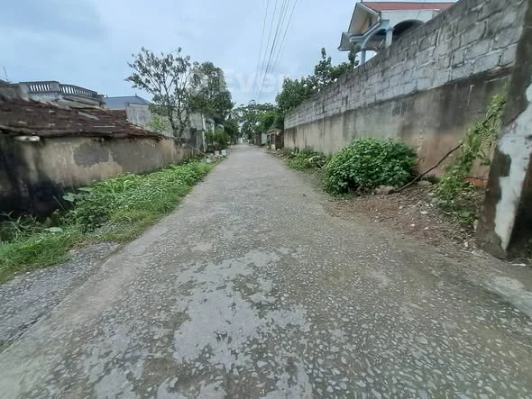 HÀNG MỚI – GIÁ RẺ HIẾM KHU QUẢNG PHÚ Lô đất Yên Cát – Quảng Cát Diện tích: 120m²