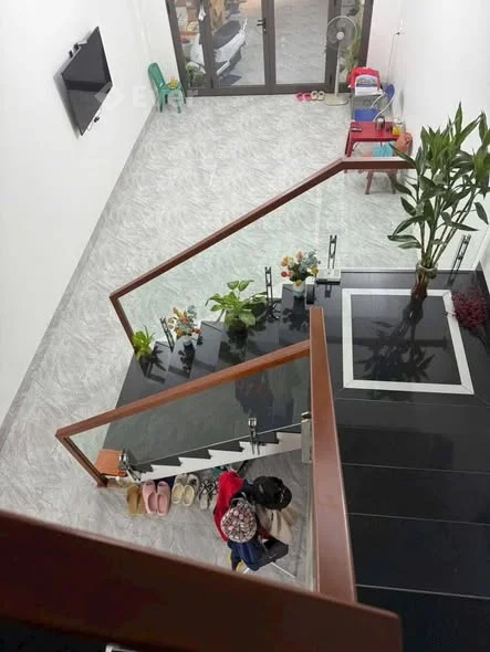 Cc cần b.án 3 tầng mới tinh đường Nguyễn nghĩa Lập. Gần chợ Hồ bắc tp Bắc giang