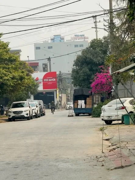 NHÀ 3 TẦNG MỚI ĐẸP – TRUNG TÂM LÊ LAI (MBQH 204) Diện tích: 80m² – Mặt tiền 5m Hướng Đông Nam