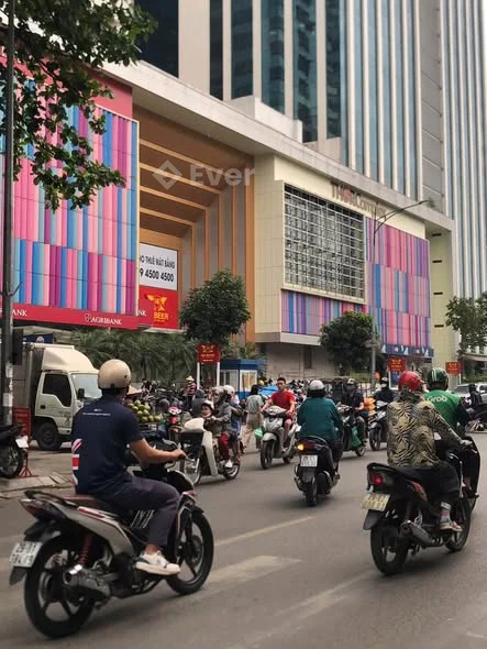 MẶT PHỐ , SỔ VUÔNG , Ô TÔ KINH DOANH VỈA HÈ - VỊ TRÍ VÀNG Chùa Quỳnh 30m x 2tầng x Mt 3.5m x 15 tỷ