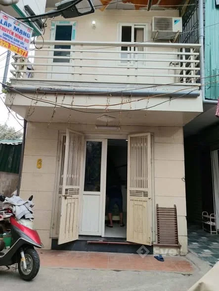CHO THuê cả nhà phố An Dương 20 m ngõ gần ô tô thoáng đầy đủ tiện nghiNhà 2 tầng 2 vệ sinh