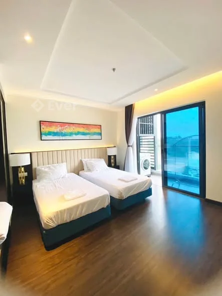 Bán căn hoa hậu Sapphire S2 View phố, nhìn ra biểnEm đag căn kẹt tiền cần bán gấp bao giá toàn tt