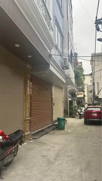 Bán nhà 6 tầng có thang máy tại Lai Xá, Hà Nội