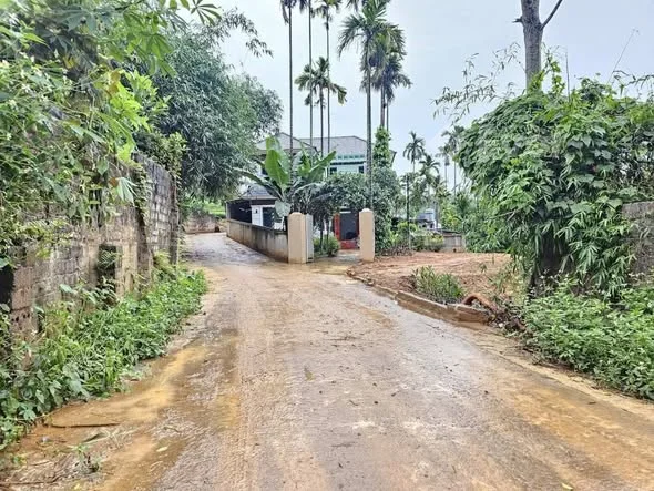 BÁN NHANH LÔ ĐẤT : SẴN NHÀ 9x+ TẠI THÔN 3_ YÊN BÌNH _ THẠCH THẤT + TỔNG DIỆN TÍCH 1517m