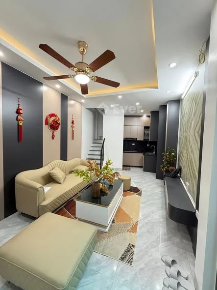 Bán nhà 5 tầng Nguyễn Xiển, Hoàng Mai, Hà Nội