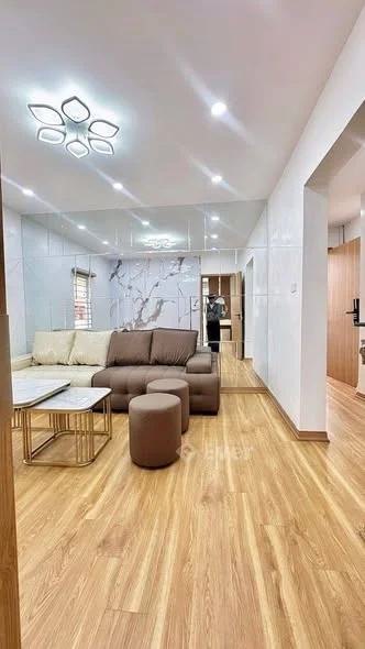 Nhà 2 mặt thoáng đầy đủ công năng tại Tập thể Quỳnh Mai