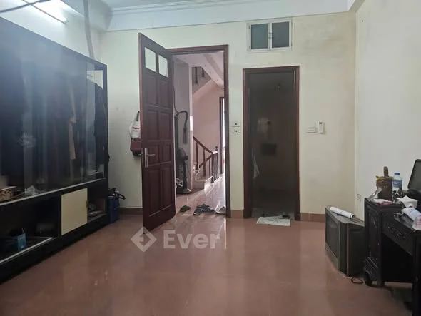 HIẾM – TRUNG TÂM BA ĐÌNH – NGÕ 36 GIANG VĂN MINH TO NHƯ PHỐ – VỈA HÈ KINH DOANH ĐỈNH