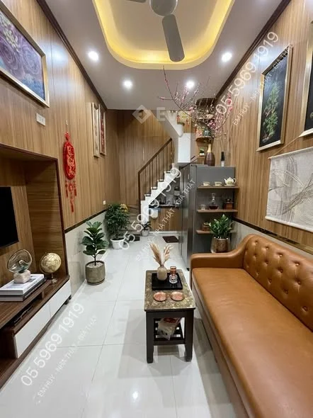 B Á N NHÀ VĂN MIẾU - TRUNG TÂM ĐỐNG ĐA 5tỷ8