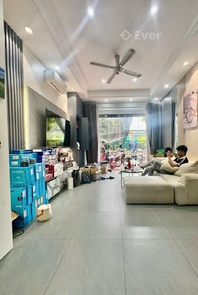 Bán nhà vạn phúc - hà đông - Dt 39m2 - 5 tầng - Giá 13 tỷ - 20 m ta đường ô tô tránh