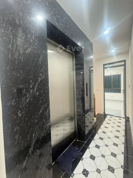 BÁN NHÀ MỚI PHỐ KHÂM THIÊN, 6 TẦNG THANG MÁY, 2 THOÁNG, 7 NGỦ