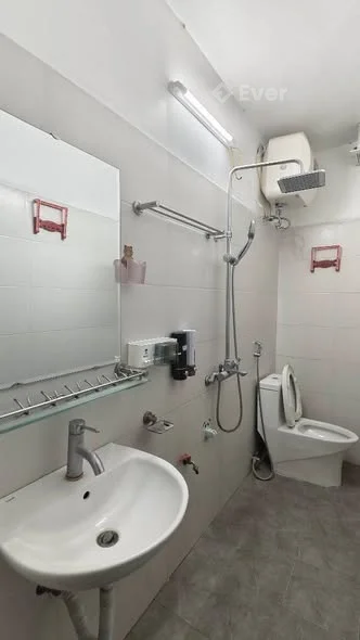 NHÀ ĐẸP PHỐ VĨNH HƯNG.Diện tích 34m 3 Tầng,nhỉnh 3 tỏi một xíu thôi!!!