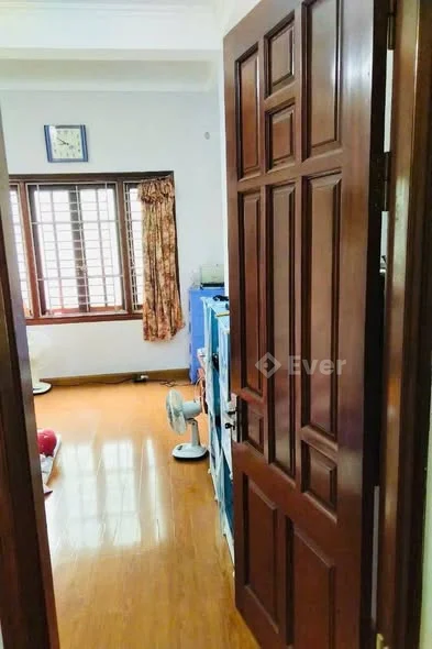 GIÁ ĐẦU TƯ!!PHỐ LỤA - TRUNG TÂM HÀ ĐÔNG - DÂN XÂY 45M2 - 4 TẦNG - SỔ VUÔNG ĐẸP