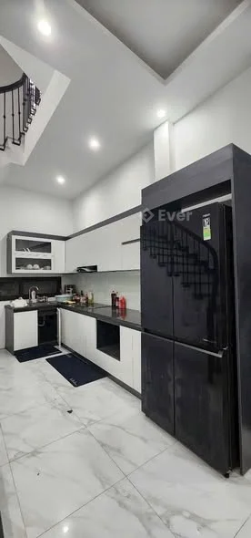 BÁN NHÀ PHỐ QUANG TRUNG Ô TÔ NGỦ TRONG NHÀ THANG MÁY, DIỆN TÍCH 50M MT 5M GIÁ 11,8