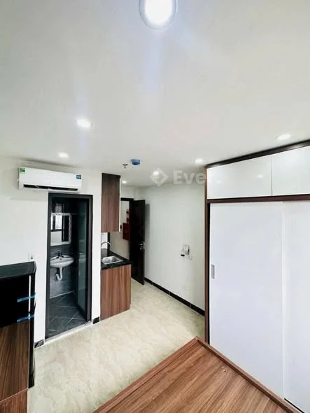 Siêu phẩm dòng tiền ở Ngọc Hà 6 tầng thang máy, 9 phòng cho thuê, giá hơn 12 tỷ