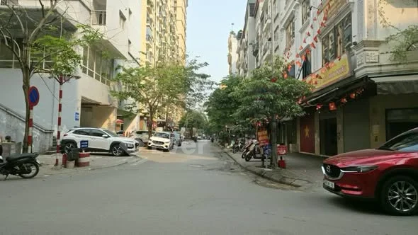 Bán Tòa Nhà 9 Tầng Tại Phố Hoàng Cầu