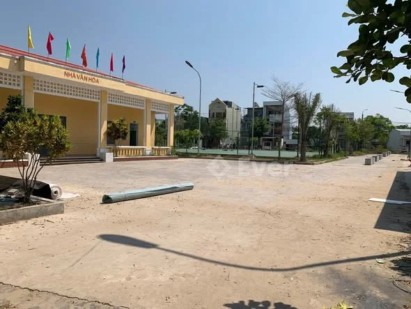 SIÊU PHẨM HỒ BẦU TRÀM - CHỈ 3,9 TỶ • Vị trí: Đàm Thanh 2, view hồ, sát công viên cực mát