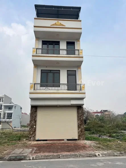 GẤP - GẤP - GẤP
CL3 : 2,4xx tỷ .
CL4 : 2,6xx tỷ (x nhỏ ).
Bán lô đất - KDC