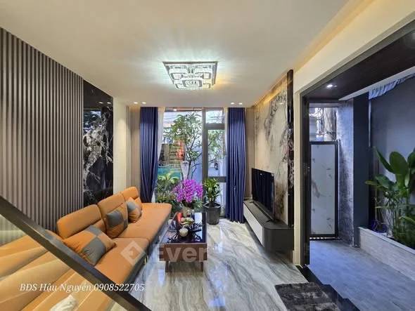 ● Mình Cần B.án Nhà Kiệt Thảm nhựa 2.5m sau lưng nhà mặt tiền Lê Thị Tính Thanh Khê