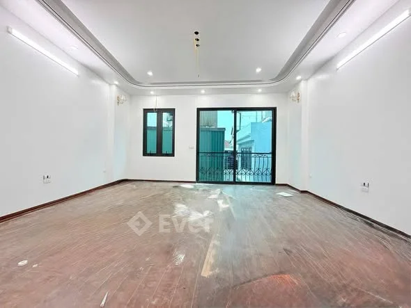 HIẾM! NHÀ MỚI LÕI ĐỐNG ĐA – THANG MÁY – GIÁ 14.x TỶ