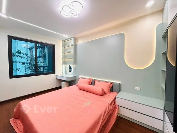 Bán nhà Quan Nhân - Thanh XuânDiện tích 35m24 tầng, 5 ngủNgõ thông, thoáng sáng