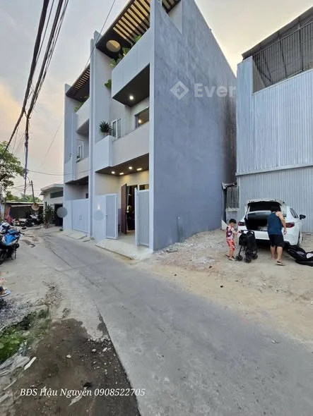 Nhà Đẹp kiệt ôtô Thông Liên Chiểu Trần Đình Tri Sát Biển Đà Nẵng
DT. 60m ● Dtsd 159m ● Gi.á 4ty950 - 4,95 tỷ - 60m²