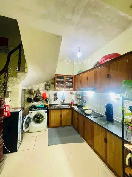 Bán nhà lô góc Hoàng Mai, thiết kế 5 tầng